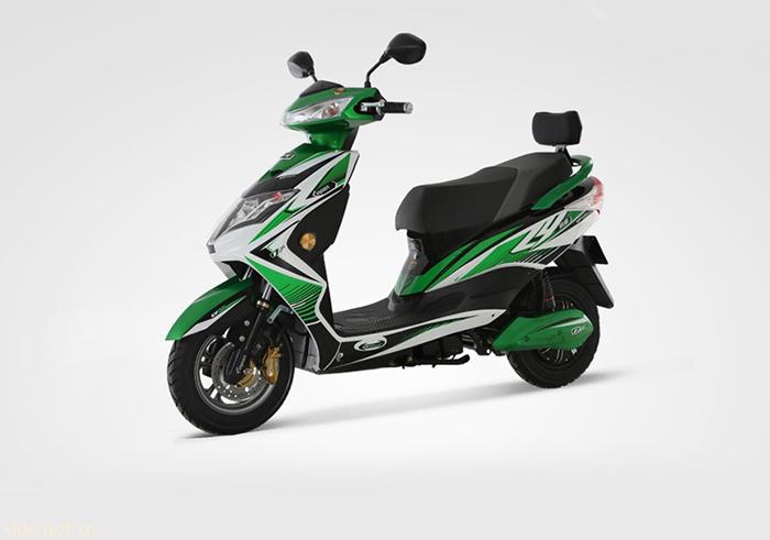 绿源电动车Y-韵战SUV-竞速