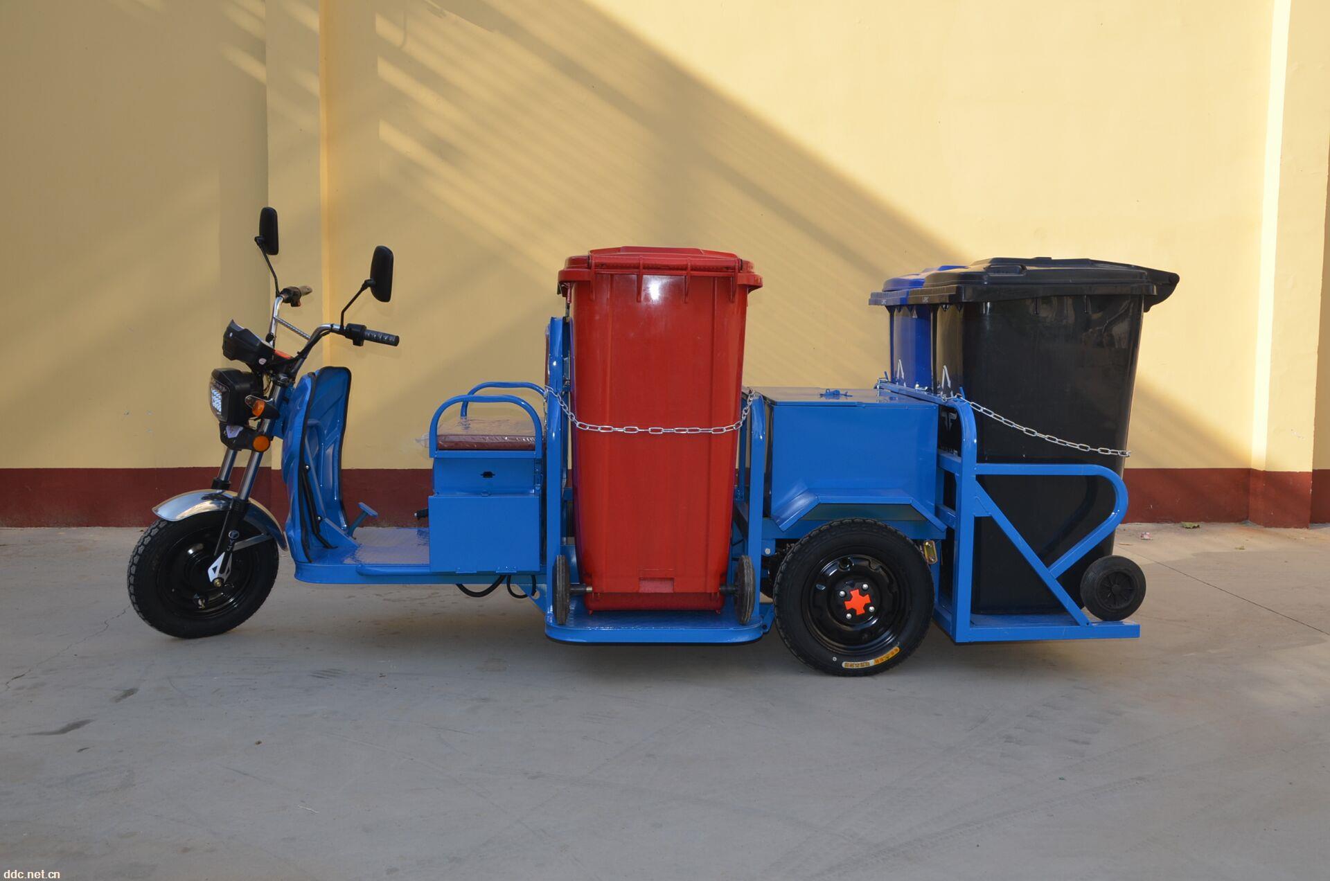 电动四桶垃圾转运车